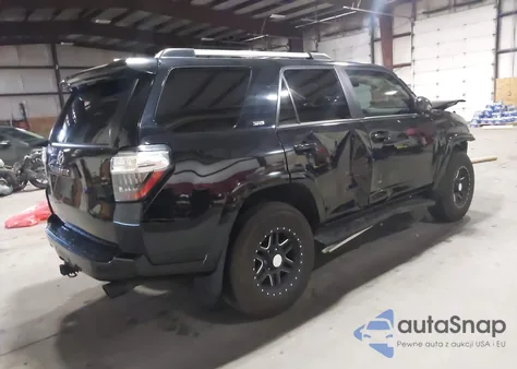 2022 Toyota 4Runner Sr5 из США, поврежденный, VIN JTEMU5JRXN6064997